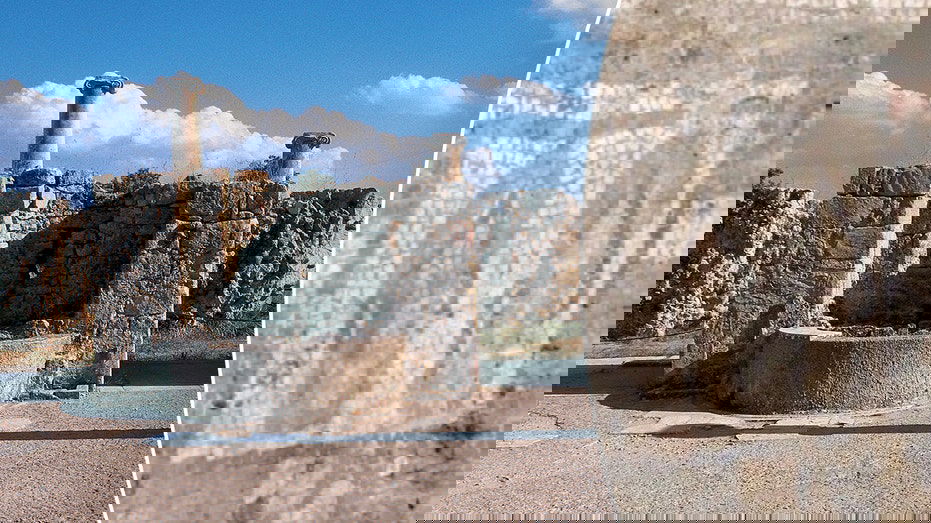 Ancient Roman mosaic in Sicily reveals 'extraordinary' find resembling modern footwear