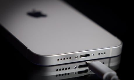 Apple to put USB-C connectors in iPhones to comply with EU rules