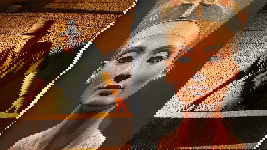 Archaeologist believes he's closing in on lost tomb of legendary Egyptian queen: 'Could happen soon'