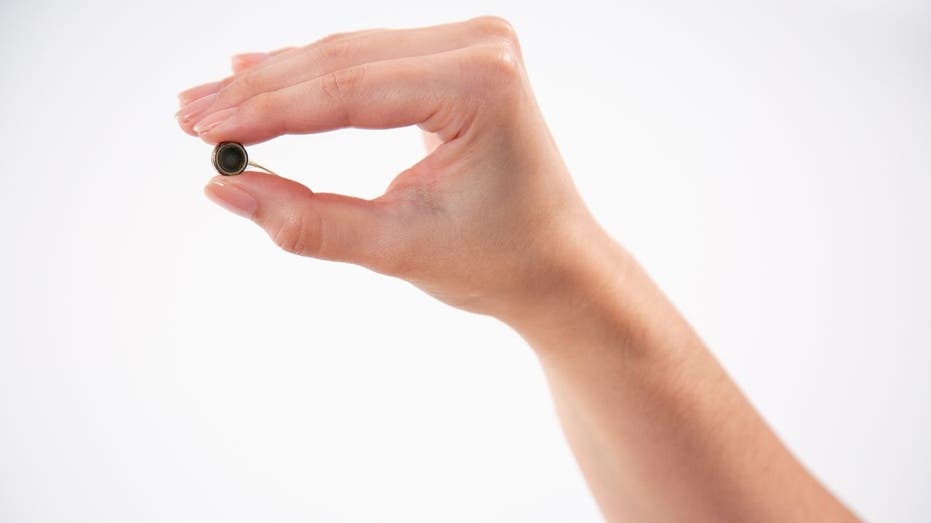 Brain implant for epilepsy tested in 20-minute surgery