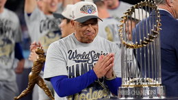 Dave Roberts calls criticism of Dodgers' spending 'lazy,' says rivals should 'look in the mirror'