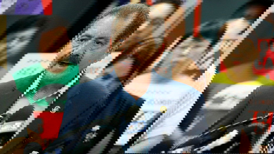 Dem rep says on Election Day he won't run again, setting up chief of staff to replace him