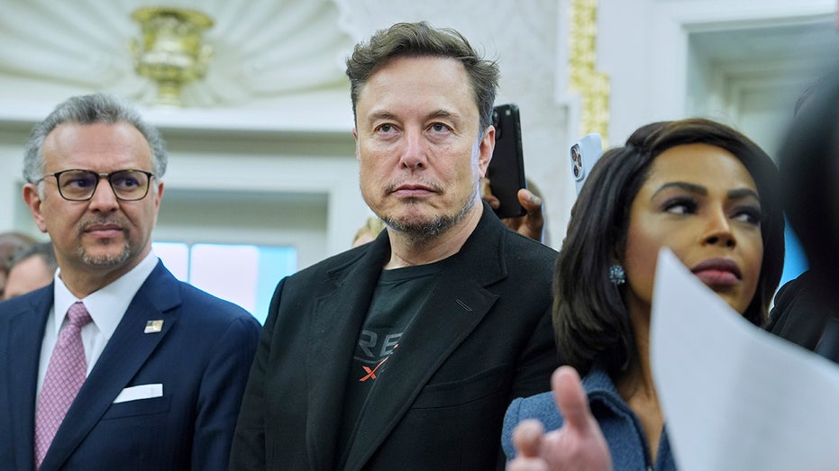 Elon Musk declares 'war' over perceived death threat by Somali TikToker