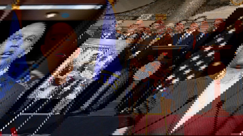 Hakeem Jeffries leads prayer event over shutdown after passing on Charlie Kirk vigil