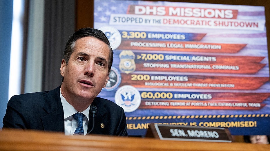 'How do you sleep at night?' Moreno slams 'disgraceful' shutdown leaving 260,000 workers without pay