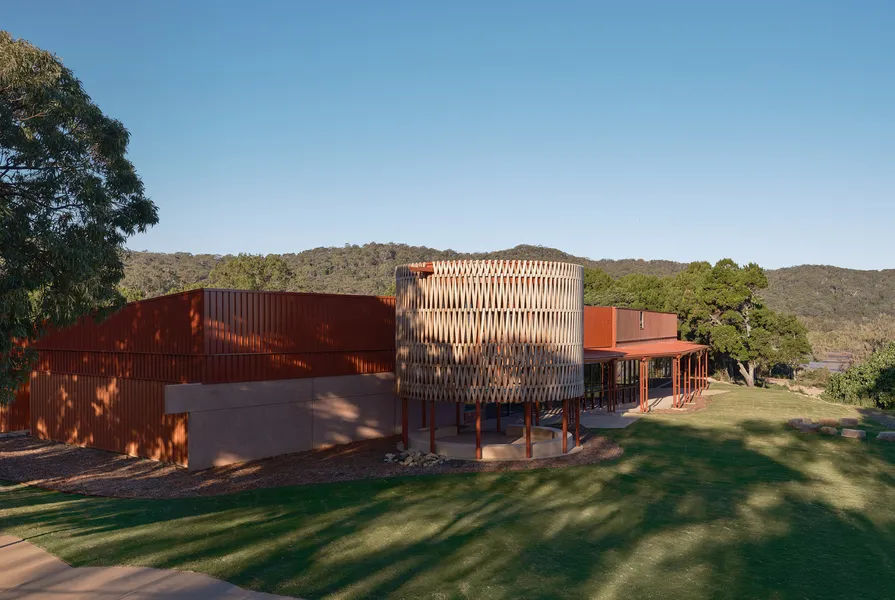 Indigenous arts and cultural centre on North Stradbroke Island opens
