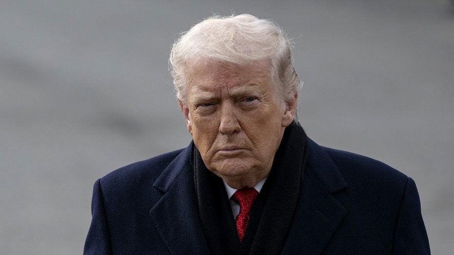 Inside Trump's Iran warning - and the unexpected pause that followed