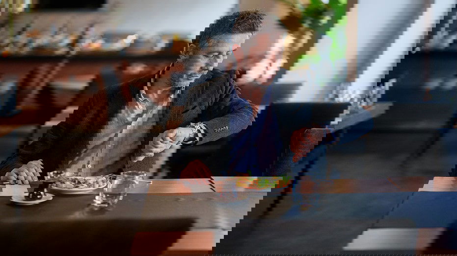 Intermittent fasting may be no better than 'doing nothing,' major review finds