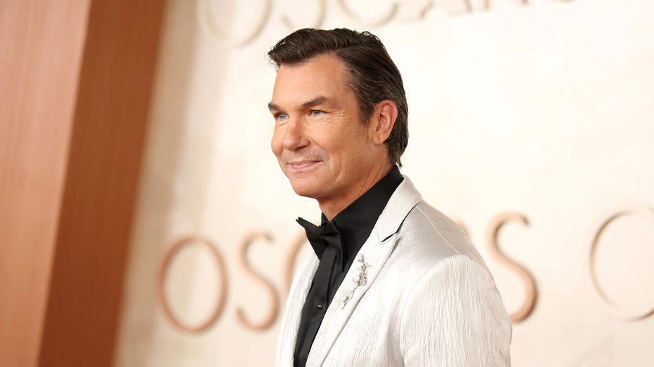 Jerry O'Connell under fire after revealing teenage daughters vape, family fights get 'physical'