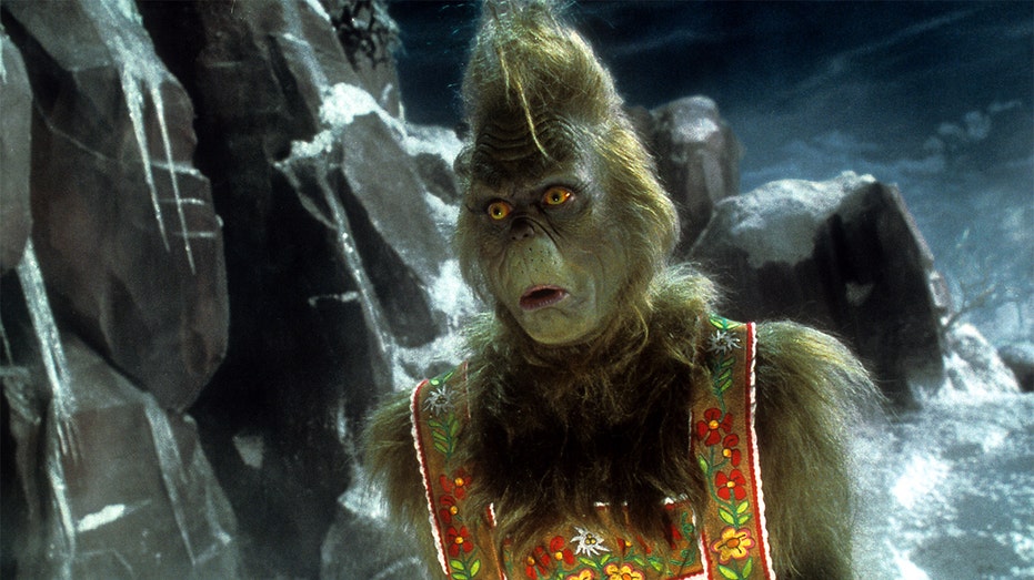 Jim Carrey says SEAL Team Six officer trained him to endure 'Grinch' makeup after suffering from panic attack