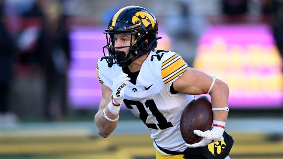 Kaden Wetjen found out he was drafted by the Steelers while casually playing golf with his girlfriend