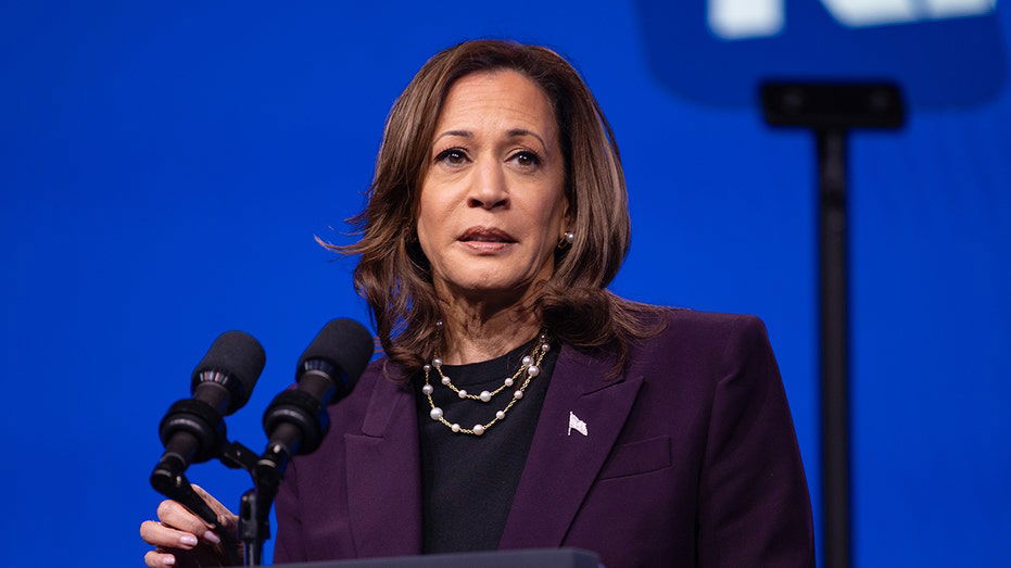 Kamala Harris blasts Trump administration's capture of Venezuela's Maduro as 'unlawful and unwise'