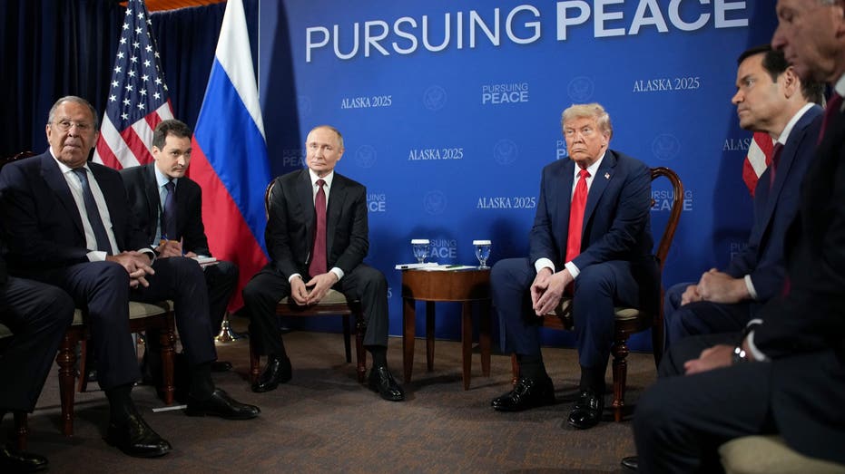 Lavrov warns Europe of retaliation as Zelenskyy opens reconstruction talks with Trump officials