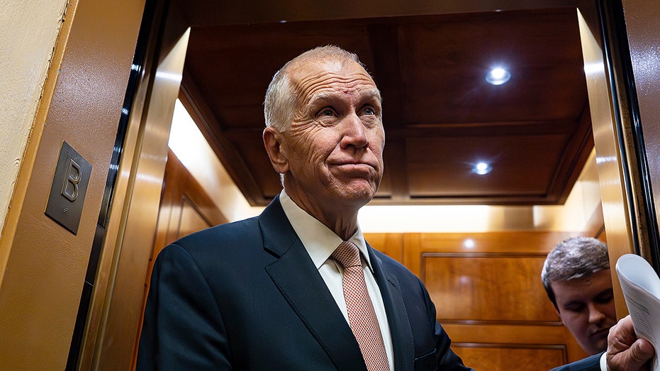 Leavitt accuses Sen Tillis of holding US economy 'hostage' over Fed nomination dispute