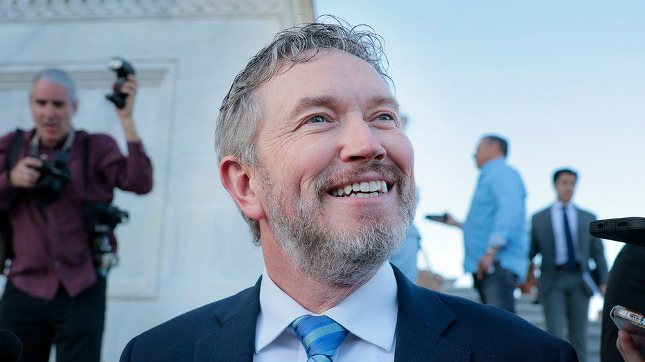 Massie and several GOP colleagues push proposal to require dual citizenship disclosure by political candidates