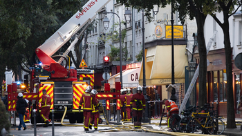 Massive fire destroys 400-year-old food market, leaving historic landmark in ruins