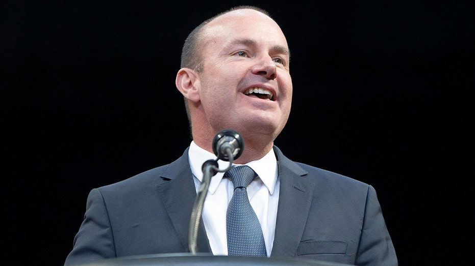 Mike Lee predicts demise of Johnson speakership, calls for 'DOGE speaker'