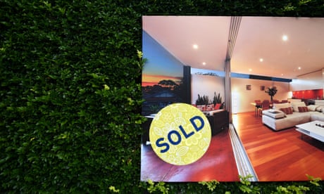 Record falls for Sydney and Melbourne housing in 2022 - but prices remain above pre-Covid levels