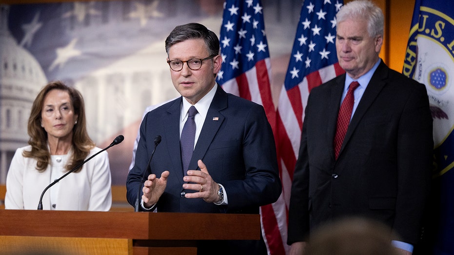 Reporter's Notebook: Congress faces a crisis that the 'AI godfather' warns it may not be ready to address
