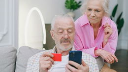 Retirees lose millions to fake holiday charities as scammers exploit seasonal generosity