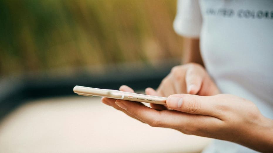 Save loved ones' voicemails with Android