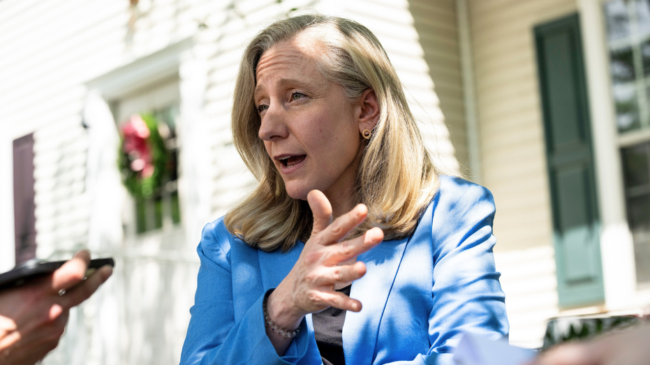 Spanberger sparks outrage after sneakily ending Youngkin-era women's sports protections