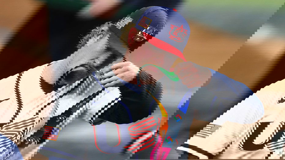 Team USA stars rip silver medals off necks after World Baseball Classic final loss to Venezuela