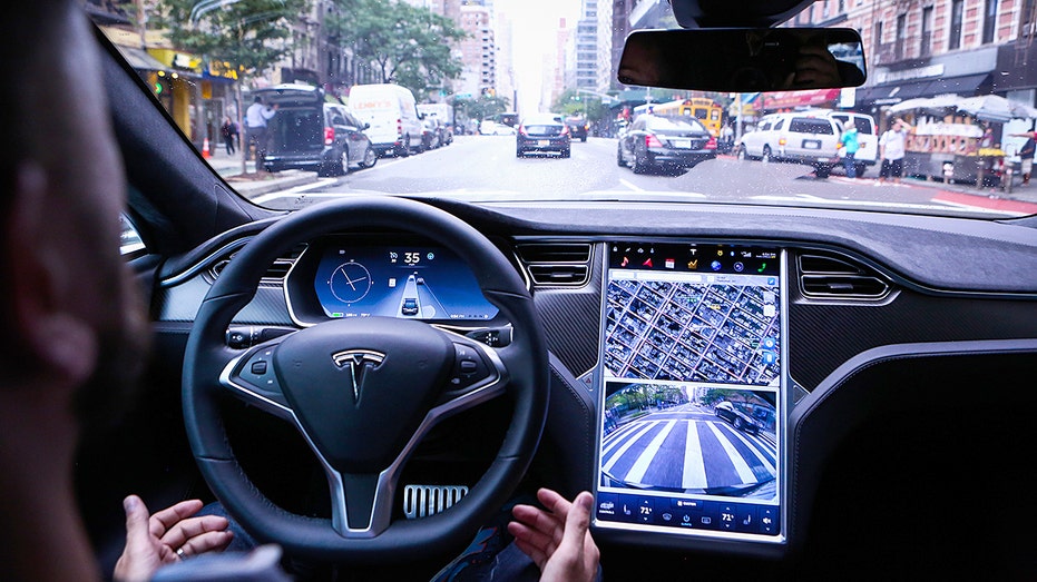 Tesla's self-driving cars under fire again