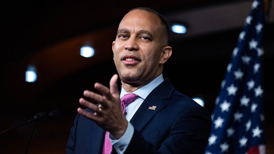 Texas map fight escalates as Jeffries vows 'all options' to stop GOP plan