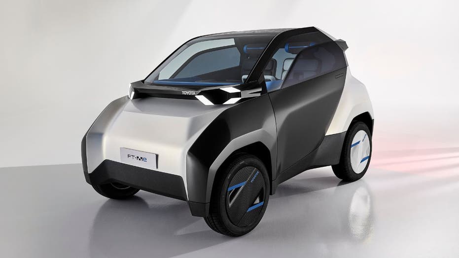 Tiny electric vehicle takes half a parking space