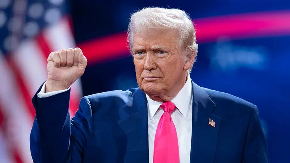 Trump move spares troops' pay, but Republicans warn shutdown risks remain