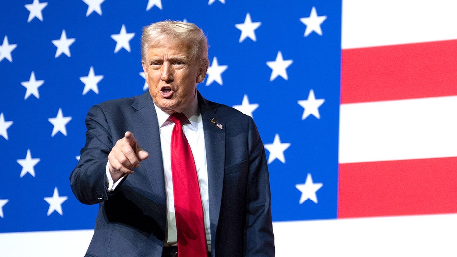 Trump's week in review: Shutdown showdowns and armed cartel conflict