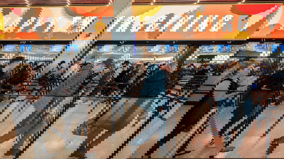 US braces for one of the busiest Thanksgiving travel seasons in years as 81.8M Americans hit the roads, skies