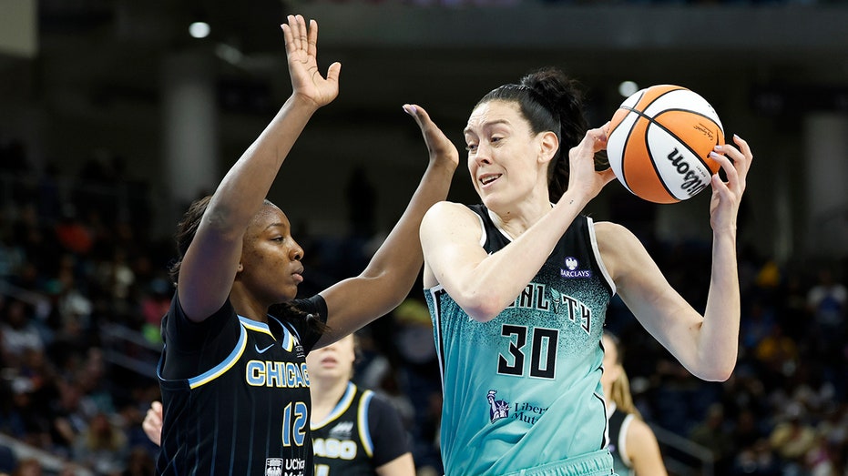 WNBA star Breanna Stewart calls to 'abolish ICE' before Unrivaled game